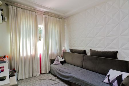 Casa à venda com 157m², 3 quartos e 2 vagasSala