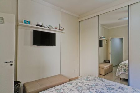 Casa à venda com 157m², 3 quartos e 2 vagasSuíte