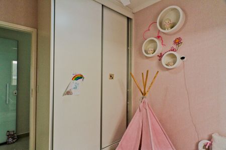 Casa à venda com 157m², 3 quartos e 2 vagasQuarto 2