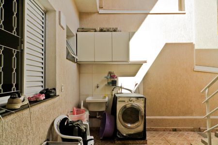 Casa à venda com 157m², 3 quartos e 2 vagasÁrea externa