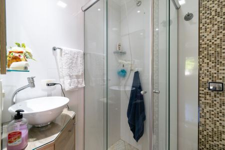 Apartamento à venda com 70m², 2 quartos e 1 vagaBanheiro Social