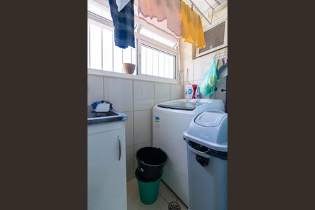 Apartamento à venda com 70m², 2 quartos e 1 vagaÁrea de Serviço