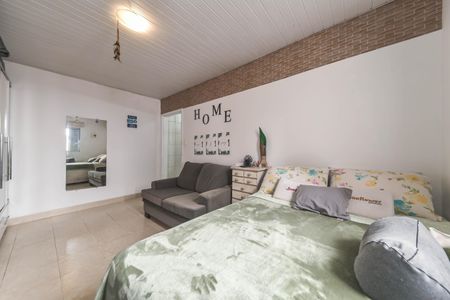 Casa à venda com 190m², 3 quartos e 4 vagasEdicula - Quarto