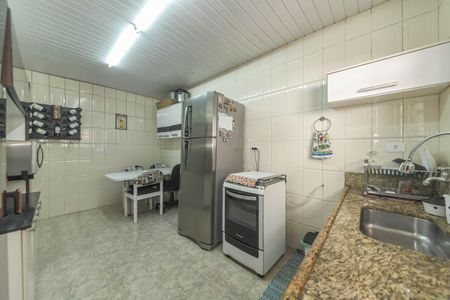 Casa à venda com 190m², 3 quartos e 4 vagasEdicula - Cozinha