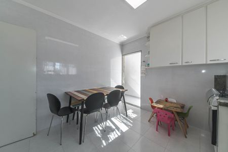 Casa à venda com 190m², 3 quartos e 4 vagasCozinha