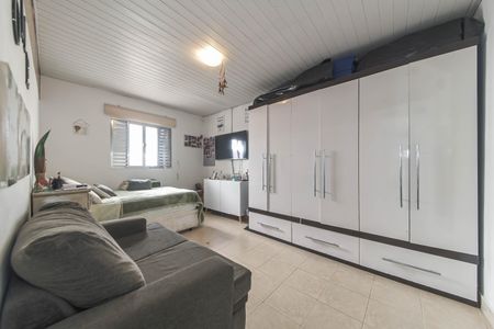 Casa à venda com 190m², 3 quartos e 4 vagasEdicula - Quarto