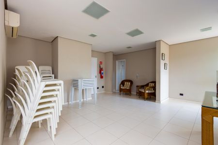 Apartamento à venda com 58m², 2 quartos e 1 vaga Apartamento à venda com 58m², 2 quartos e 1 vagaÁrea comum - Salão de Festas