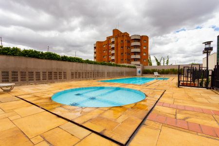 Apartamento à venda com 58m², 2 quartos e 1 vaga Apartamento à venda com 58m², 2 quartos e 1 vagaÁrea comum - Piscina