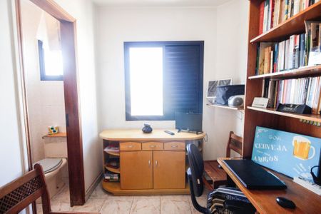 Apartamento à venda com 188m², 3 quartos e 3 vagasQuarto de serviço