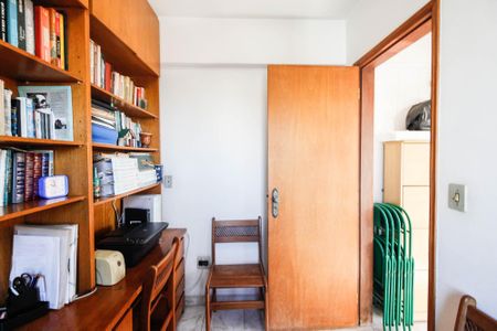Apartamento à venda com 188m², 3 quartos e 3 vagasQuarto de serviço