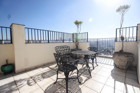 Apartamento à venda com 188m², 3 quartos e 3 vagasVaranda