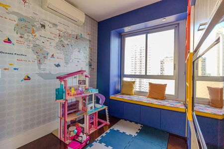 Apartamento à venda com 220m², 4 quartos e 4 vagasQuarto - Brinquedoteca