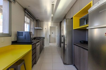 Apartamento à venda com 220m², 4 quartos e 4 vagasCozinha