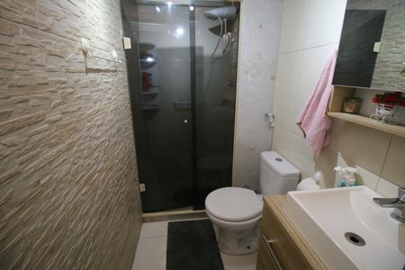 Apartamento à venda com 81m², 3 quartos e 1 vagaBanheiro Social