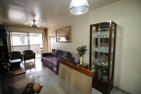 Apartamento à venda com 81m², 3 quartos e 1 vagaSala