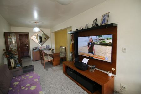 Apartamento à venda com 81m², 3 quartos e 1 vagaSala