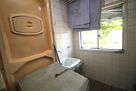 Apartamento à venda com 81m², 3 quartos e 1 vagaÁrea de Serviço