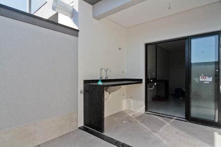 Casa à venda com 145m², 3 quartos e 2 vagasÁrea de Serviço