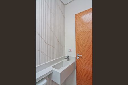 Casa à venda com 145m², 3 quartos e 2 vagasBanheiro da Suíte 2