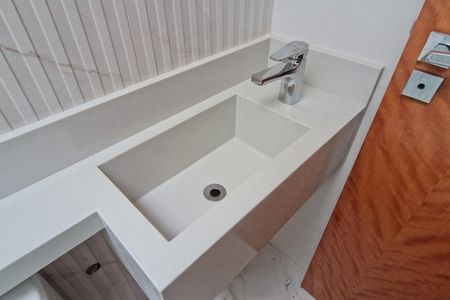 Casa à venda com 145m², 3 quartos e 2 vagasBanheiro da Suíte 2