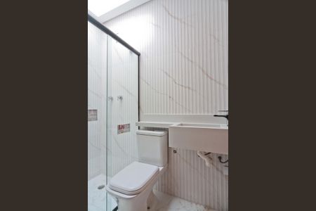 Casa à venda com 145m², 3 quartos e 2 vagasBanheiro da Suíte 2