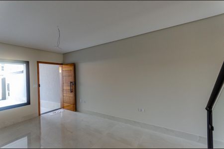 Casa à venda com 145m², 3 quartos e 2 vagasSala