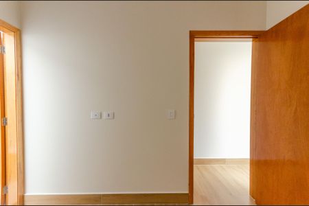 Casa à venda com 145m², 3 quartos e 2 vagasSuíte 2