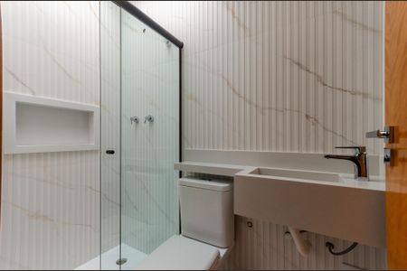 Casa à venda com 145m², 3 quartos e 2 vagasBanheiro Suite 2