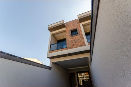 Casa à venda com 145m², 3 quartos e 2 vagasFachada