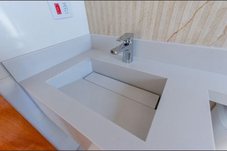 Casa à venda com 145m², 3 quartos e 2 vagasBanheiro Suite 3