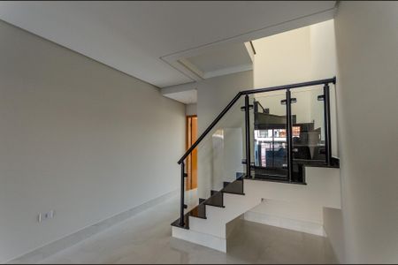 Casa à venda com 145m², 3 quartos e 2 vagasSala