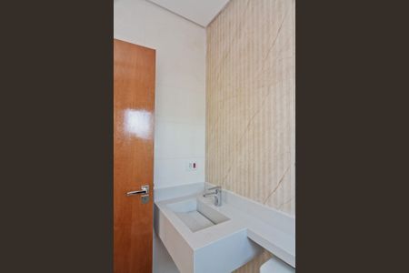 Casa à venda com 145m², 3 quartos e 2 vagasBanheiro da Suíte 1