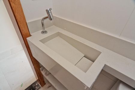 Casa à venda com 145m², 3 quartos e 2 vagasLavabo