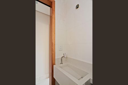 Casa à venda com 145m², 3 quartos e 2 vagasLavabo