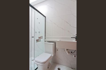 Casa à venda com 145m², 3 quartos e 2 vagasBanheiro da Suíte 2