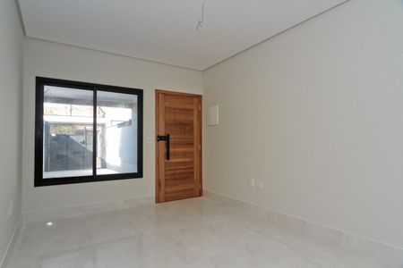 Casa à venda com 145m², 3 quartos e 2 vagasSala
