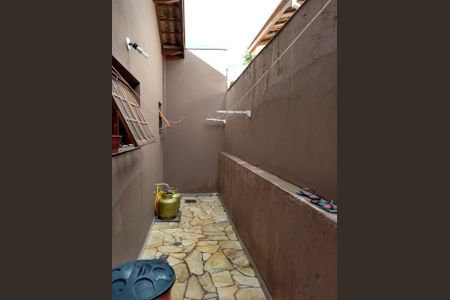 Casa à venda com 220m², 2 quartos e 3 vagas Casa à venda com 220m², 2 quartos e 3 vagasFoto 14