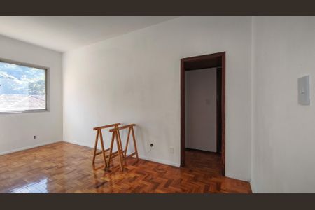 Apartamento à venda com 71m², 2 quartos e 1 vagaSala