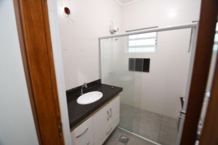 Casa à venda com 234m², 4 quartos e 3 vagasBanheiro Suíte 1