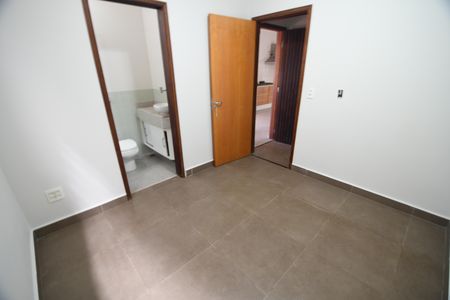 Casa à venda com 234m², 4 quartos e 3 vagasSuíte 1