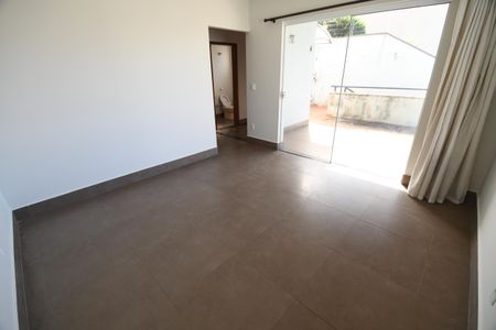 Casa à venda com 234m², 4 quartos e 3 vagasSala 1
