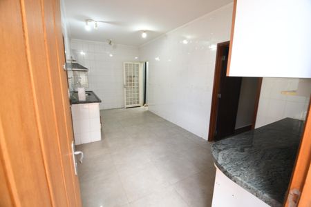 Casa à venda com 234m², 4 quartos e 3 vagasCozinha
