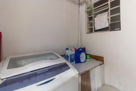 Casa à venda com 140m², 4 quartos e 1 vagaCasa 2 - Área de Serviço