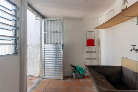 Casa à venda com 140m², 4 quartos e 1 vagaCasa 1 - Área de Serviço