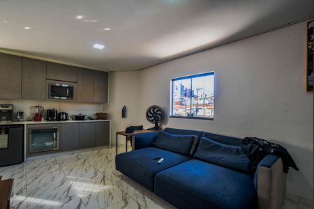 Casa à venda com 118m², 2 quartos e 4 vagas Casa à venda com 118m², 2 quartos e 4 vagasSala