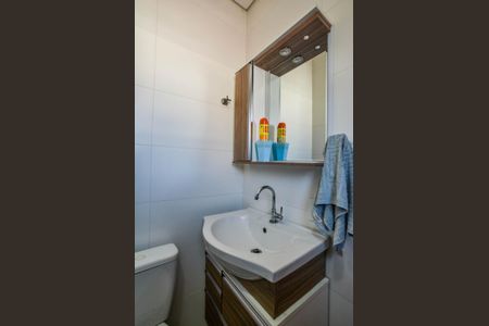 Casa à venda com 118m², 2 quartos e 4 vagas Casa à venda com 118m², 2 quartos e 4 vagasBanheiro da Suíte 2