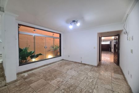 Casa à venda com 107m², 2 quartos e 2 vagas Casa à venda com 107m², 2 quartos e 2 vagasSala