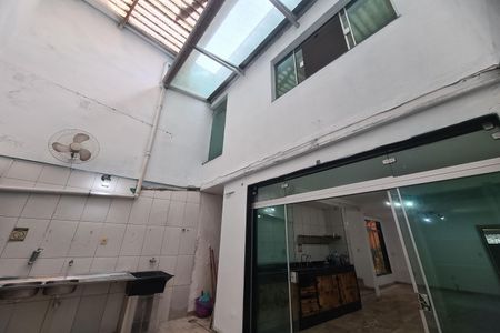 Casa à venda com 107m², 2 quartos e 2 vagas Casa à venda com 107m², 2 quartos e 2 vagasÁrea de Serviço