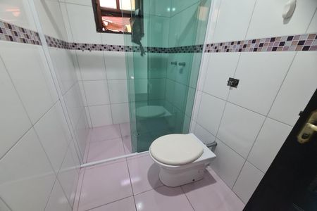 Casa à venda com 107m², 2 quartos e 2 vagas Casa à venda com 107m², 2 quartos e 2 vagasBanheiro da Suíte