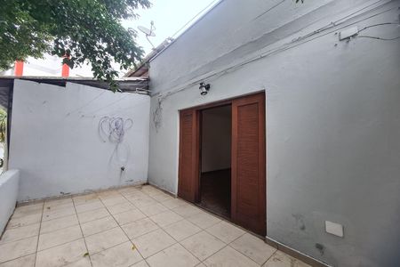 Casa à venda com 107m², 2 quartos e 2 vagas Casa à venda com 107m², 2 quartos e 2 vagasVaranda da Suite